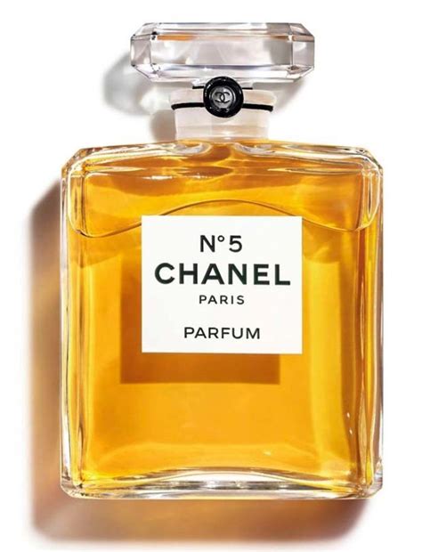 coco chanel profumo pubblicità 2000|Chanel No. 5: storia e design del profumo più famoso .